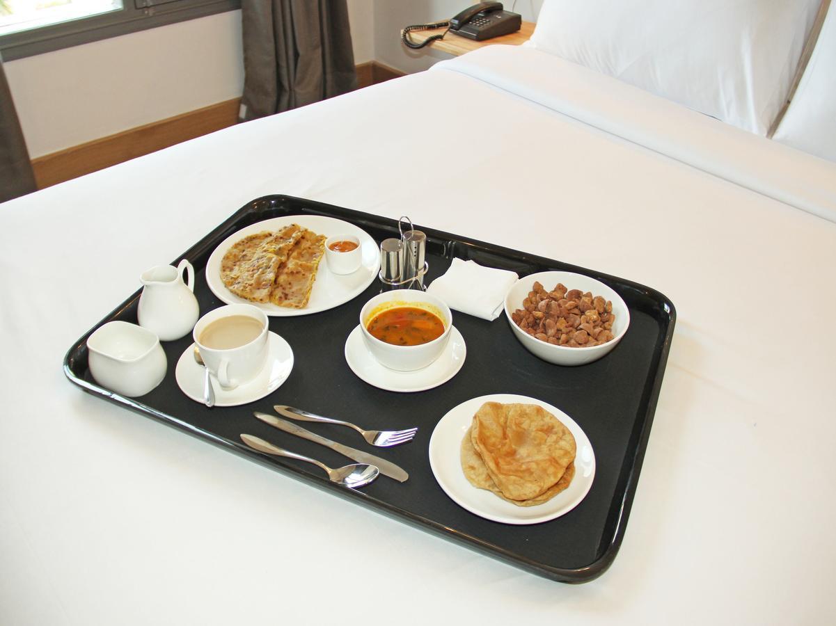 Oyo 11593 Hotel Aman Guest House New Delhi Luaran gambar