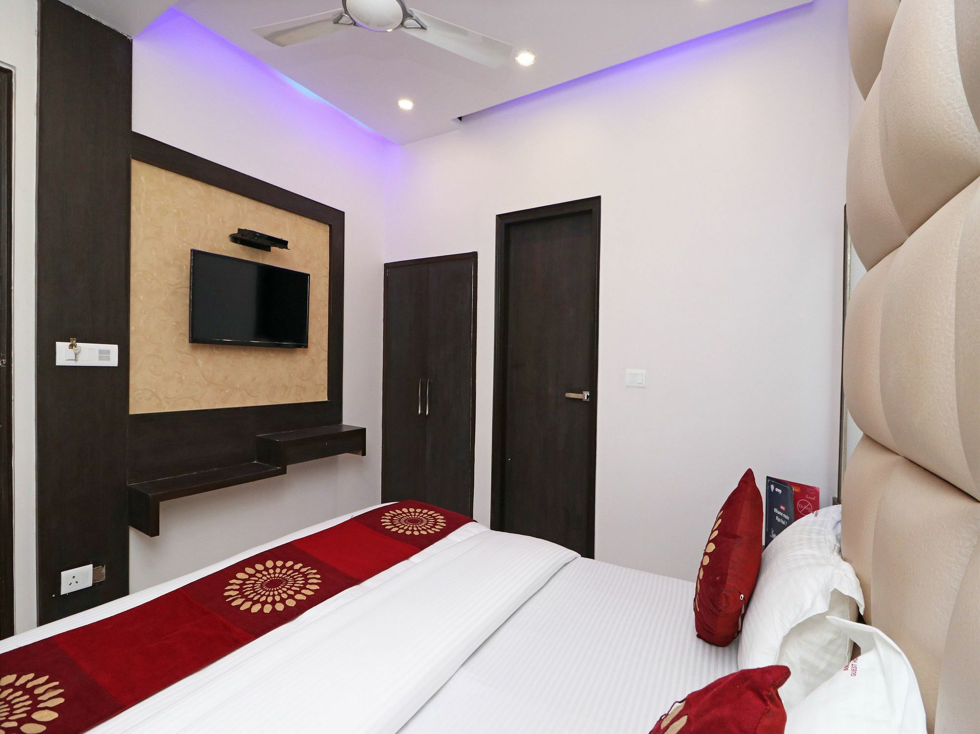 Oyo 11593 Hotel Aman Guest House New Delhi Luaran gambar