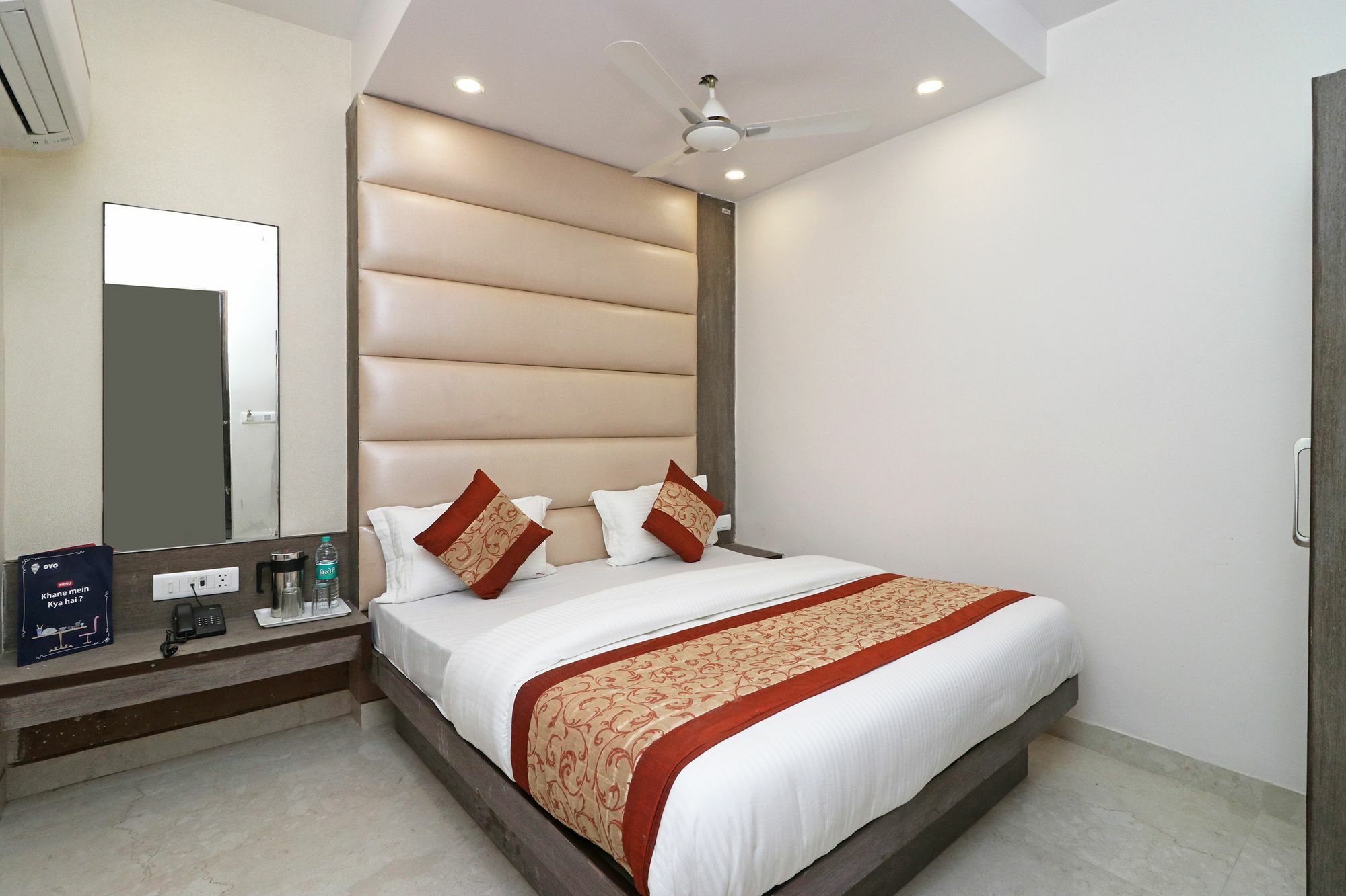 Oyo 11593 Hotel Aman Guest House New Delhi Luaran gambar
