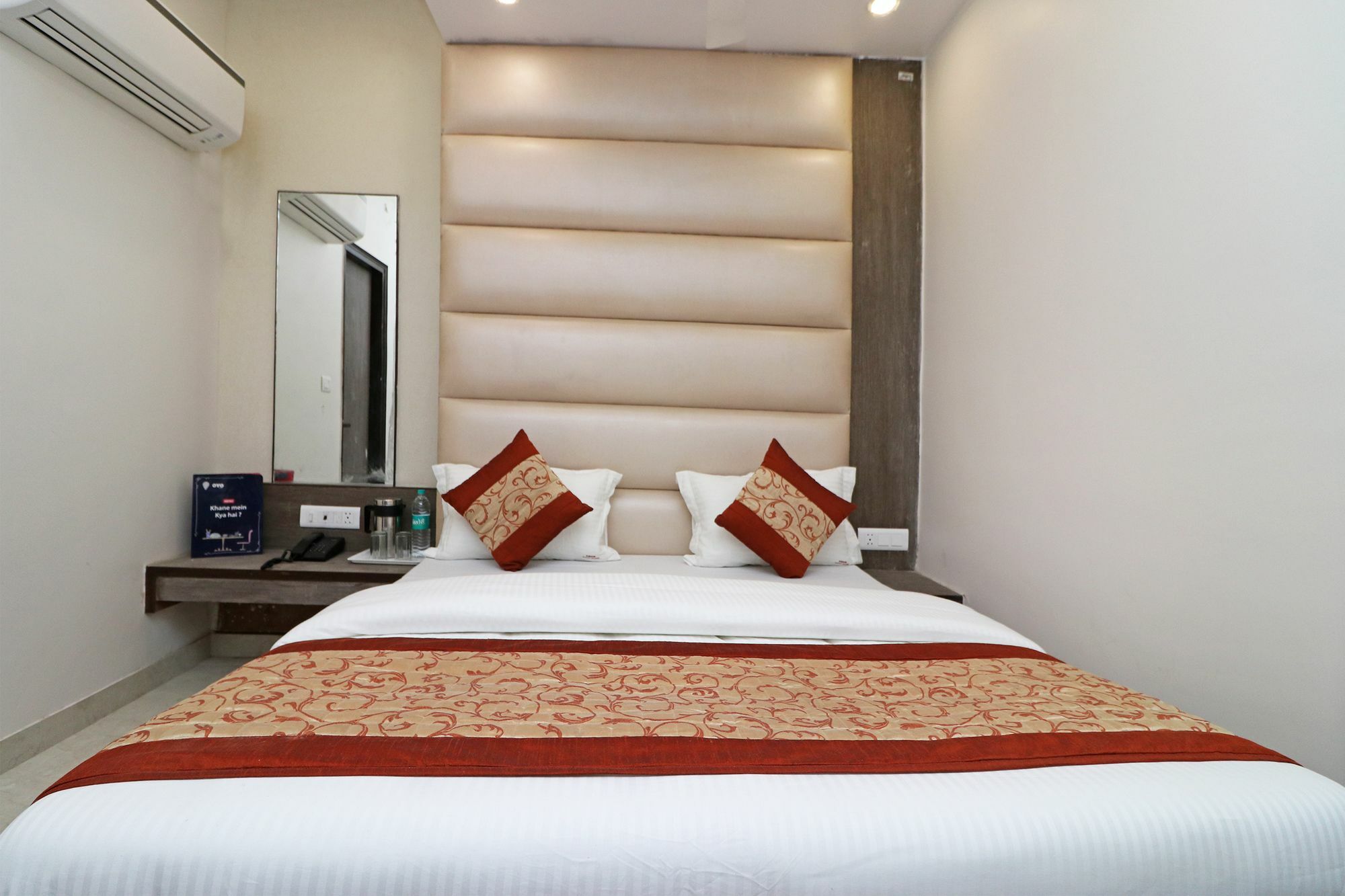 Oyo 11593 Hotel Aman Guest House New Delhi Luaran gambar